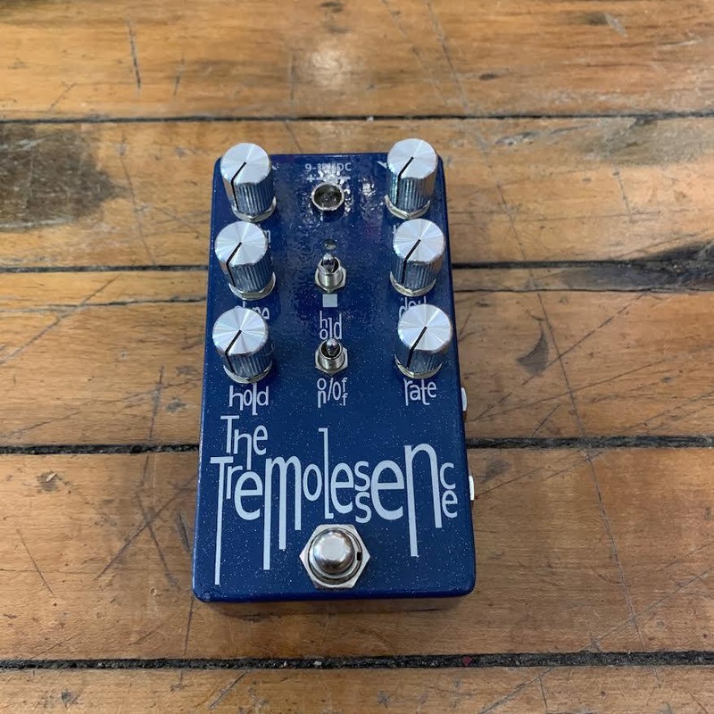 Dr. Scientist Tremolessence Tremolo Effect Pedal USED