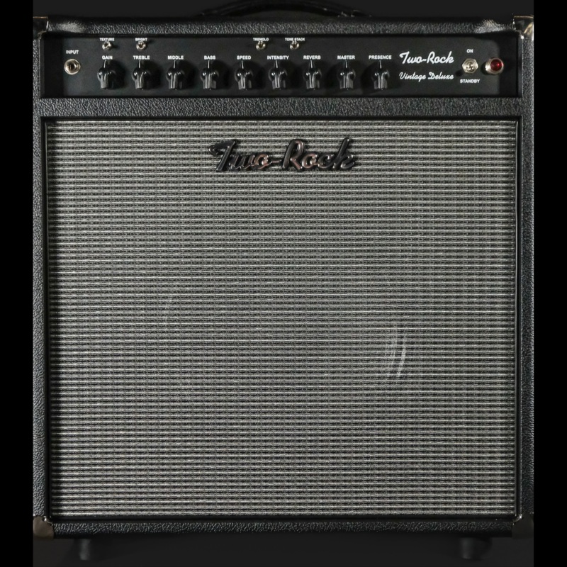 Two-Rock Vintage Deluxe 40 watt Combo – Black Chassis with Black Chicken Head Knobs