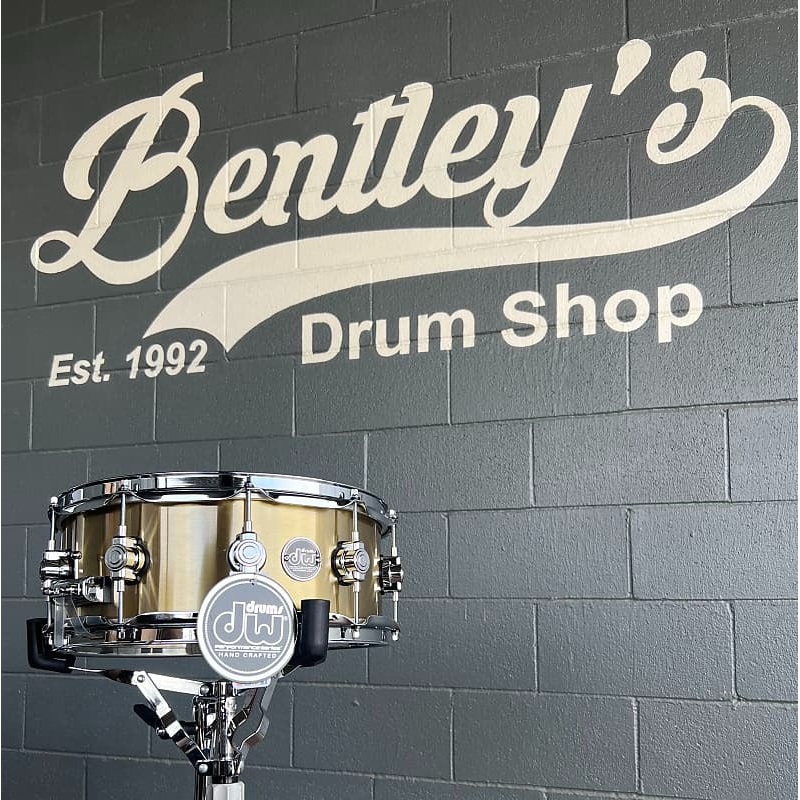 DW DRPM5514SSBP Performance Series 5.5×14″ 1mm Polished Brass Snare Drum