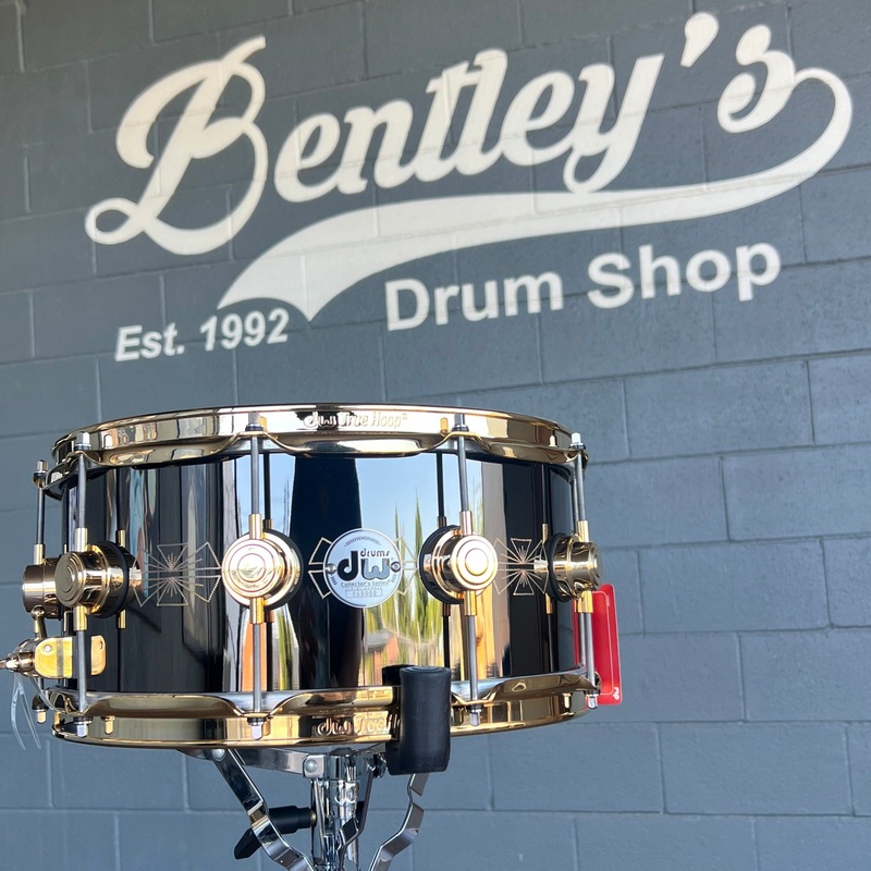 RARE DW Collector’s Series 6.5×14″ Engraved Art Duco Black Nickel Over Brass Snare Drum w/Gold Hardware