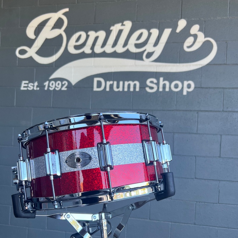 Rogers Dyna-Sonic Beavertail 6.5×14″ Snare Drum in Red Sparkle w/ Silver Sparkle Stripe