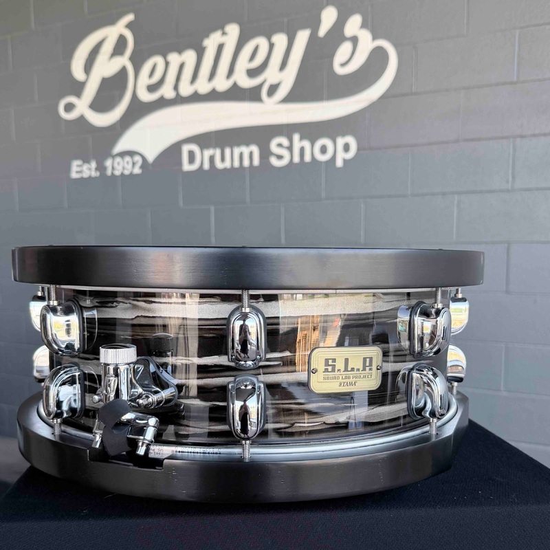 ~LIMITED EDITION~ Tama S.L.P Studio Maple 5.5×14 Snare Drum in Charcoal Oyster w/ Gloss Black Wood Hoops