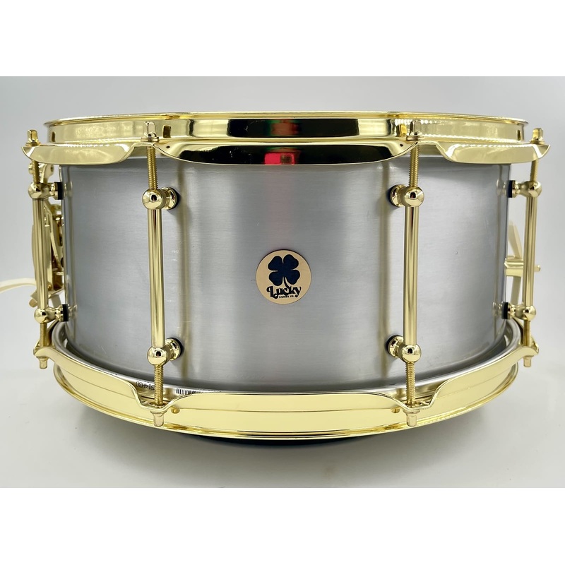 Lucky Drums Company 14″x6.5″ Aluminum Snare Drum w/ Gold hoops