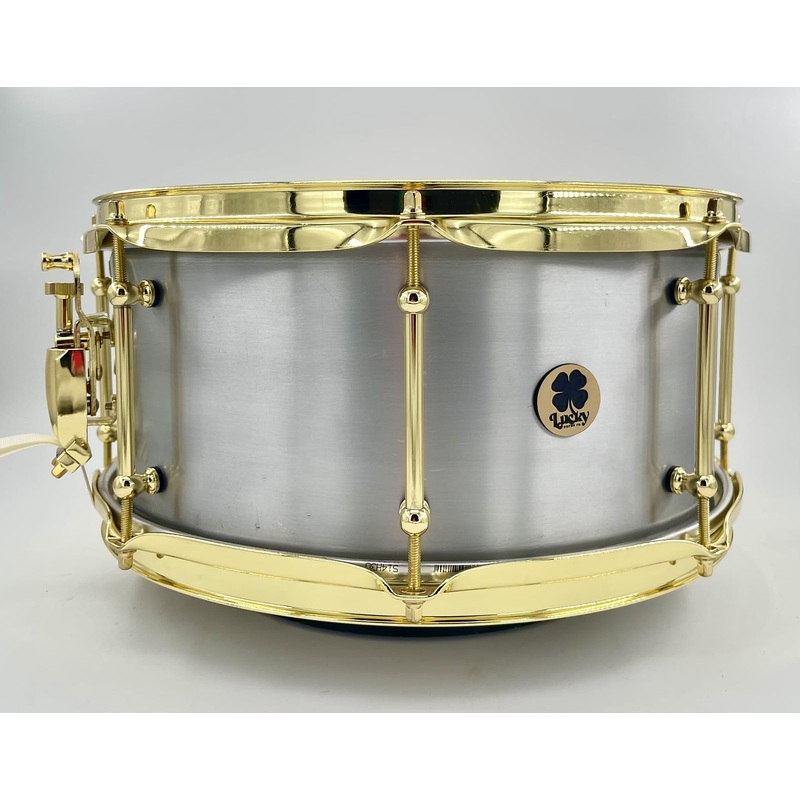 Lucky Drums Company 14″x6.5″ Aluminum Snare Drum w/ Gold hoops