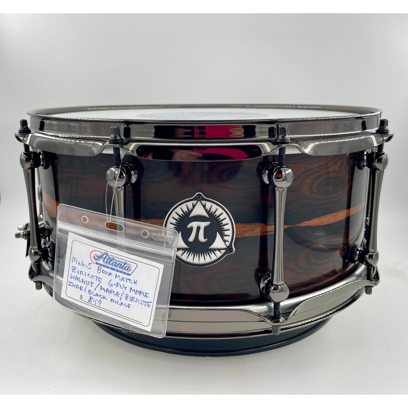 Pi Drum Company 14″ x 6.5″ Bookmatched Walnut 6-Ply Maple Snare
